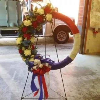 same_day_funeral_flower_delivery_baltimore_custom_funeral_flowers_red_white_blue_standing_wreath_patriotic_wreath
